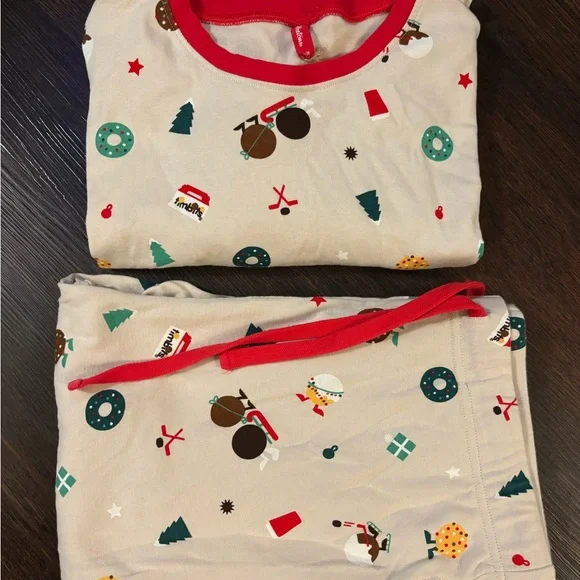 SOLD!! Tim Hortons Timbits Pajama Set - Picture 8 of 8